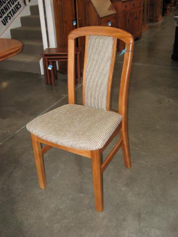 rimu dining chairs