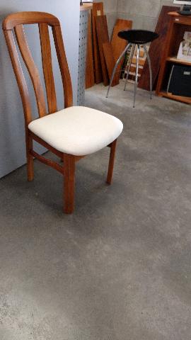 rimu dining chairs